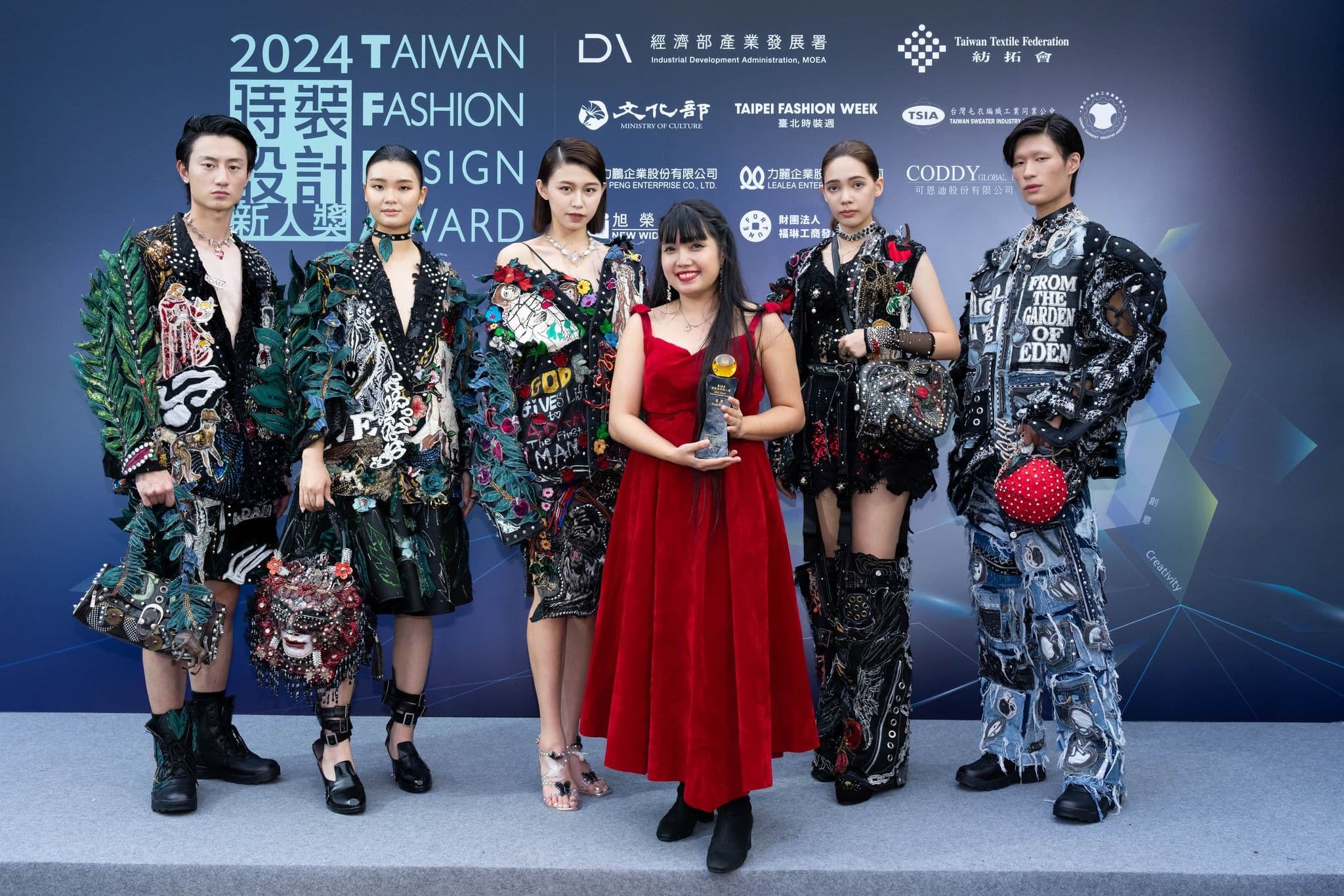 ดีไซน์เนอร์ไทยสุดปัง คว้ารางวัลชนะเลิศจาก Taiwan Fashion Design Award 2024
