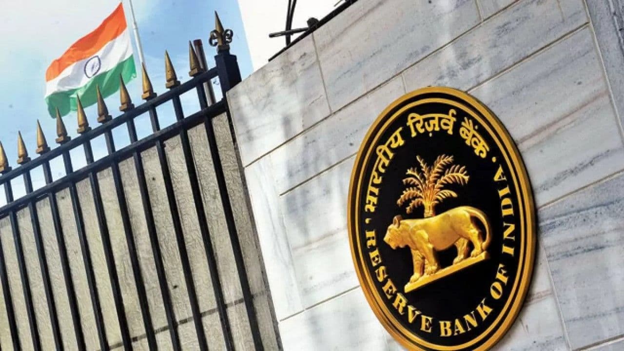 ธนาคารกลางอินเดีย (RBI) ประกาศปรับลดอัตราดอกเบี้ยนโยบายลง 0.50%  มาอยู่ที่ 5.50% จากระดับ 6.00% เป็นระดับต่ำที่สุดตั้งแต่ปี พ.ศ. 2565