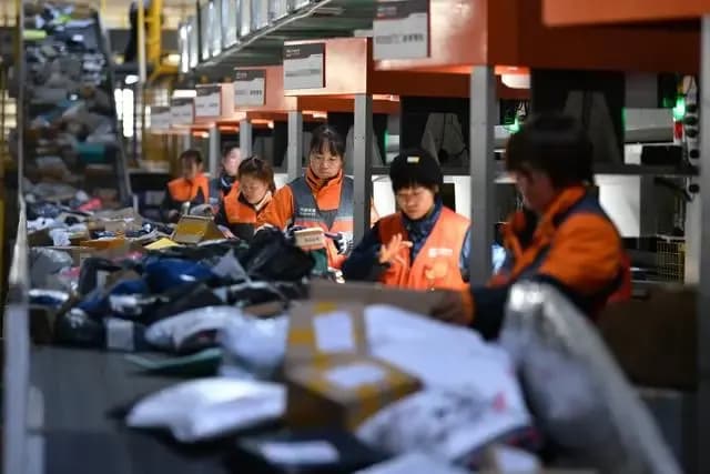 การเติบโตของอุตสาหกรรมขนส่งพัสดุในประเทศจีนปี 2023 และโอกาสในการขยายตลาดของภาคธุรกิจ