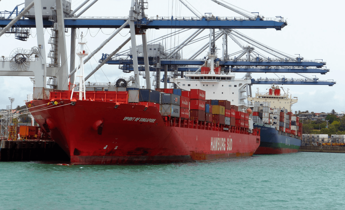 วิกฤตทะเลแดงส่งผลต่อการขนส่งสินค้าทั่วโลก รวมทั้งฮังการี ผู้ประกอบการเตรียมปรับตัว