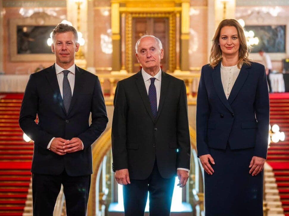 ฮังการีเลือก András Baka เป็นประธานาธิบดีคนใหม่ สะท้อนการเปลี่ยนผ่านจากยุค Orbán