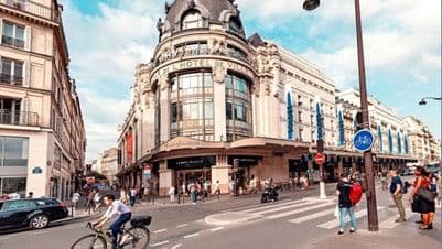 SHEIN รุกตลาดสินค้าแฟชั่นฝรั่งเศส เปิดหน้าร้านในห้างสรรพสินค้า BHV ใจกลางกรุงปารีส 