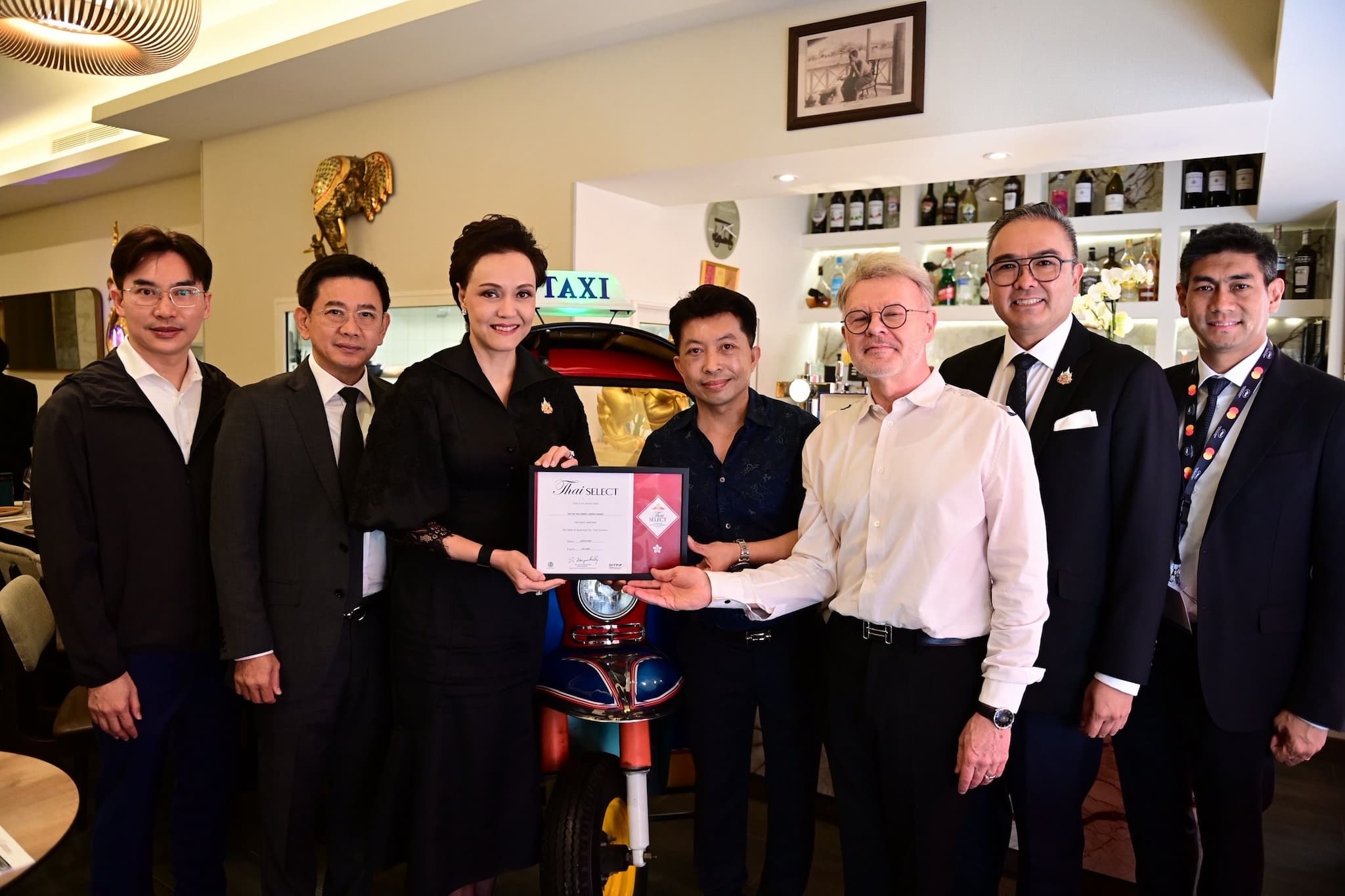  “ศุภจี” ตรวจเยี่ยมร้านอาหารไทย Thai SELECT กลางเมืองคานส์ ดันเสน่ห์อาหารไทยสู่สายตาโลกช่วงเทศกาลหนังเมืองคานส์