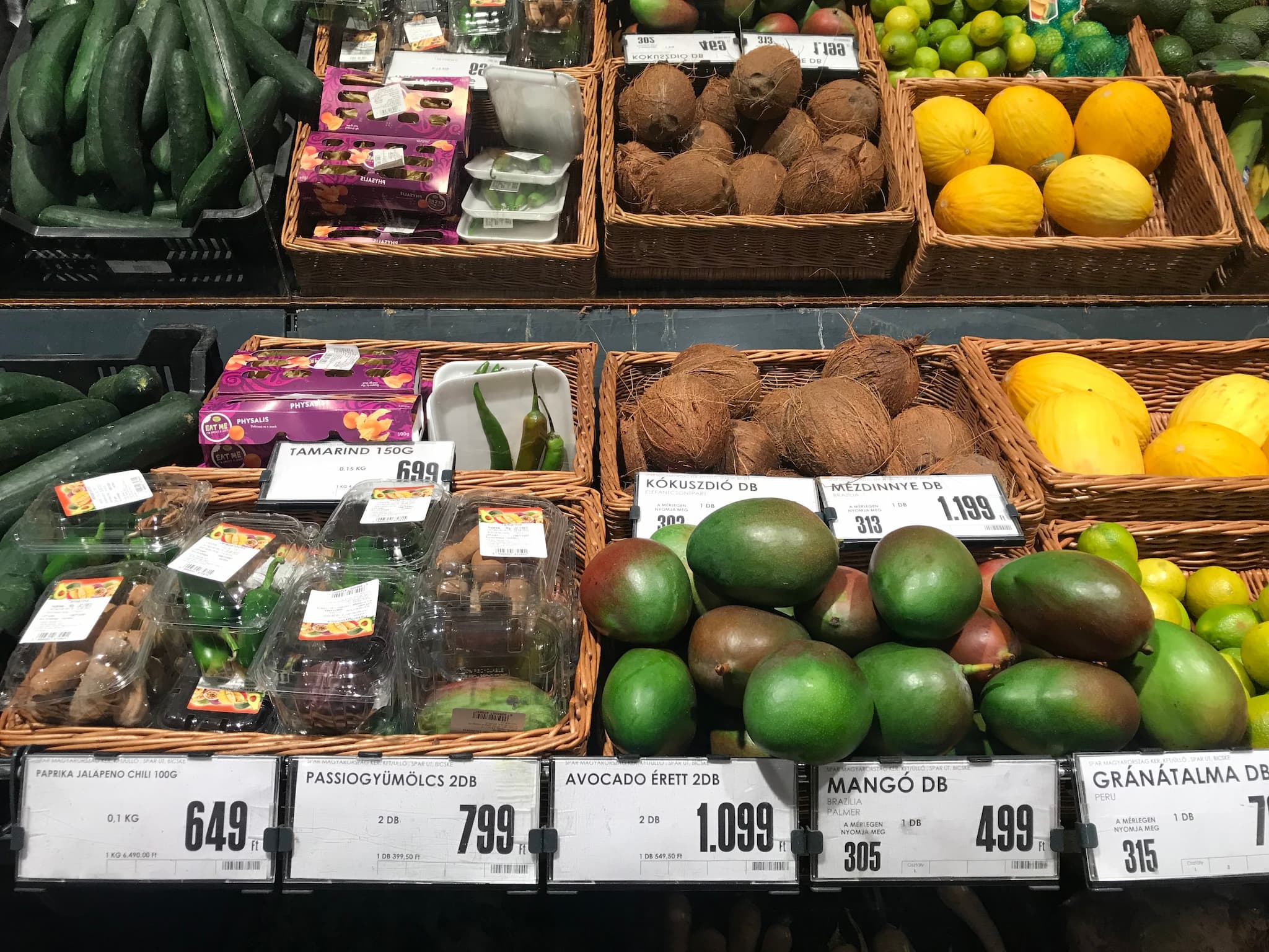 แม้ชาวฮังกาเรียนจะนิยมสินค้าที่ผลิตในประเทศ แต่ก็เปิดใจรับรสชาติอาหารใหม่ๆ จากต่างประเทศ รวมทั้งสินค้าจากไทยด้วย