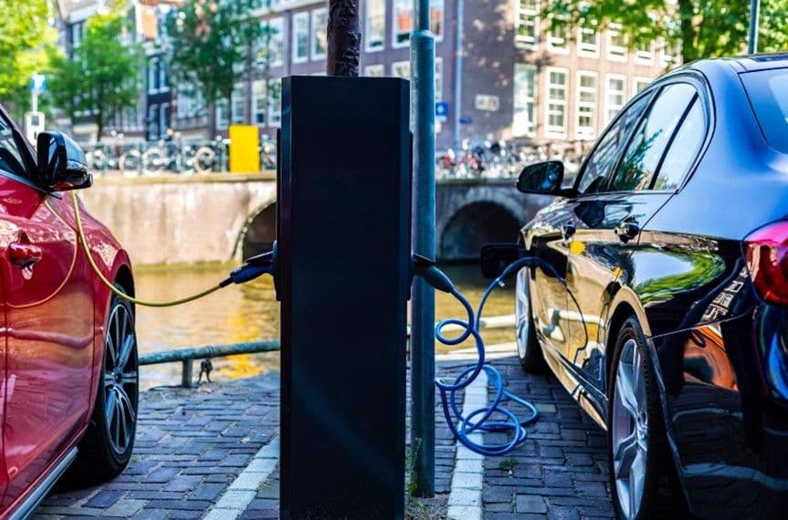 เส้นทางสู่คมนาคมพลังงานสะอาดของเนเธอร์แลนด์ ผ่านการลงทุนโครงสร้างพื้นฐาน EV