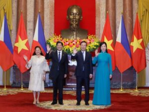 ประธานาธิบดีฟิลิปปินส์ เดินทางเยือนสาธารณรัฐสังคมนิยมเวียดนาม