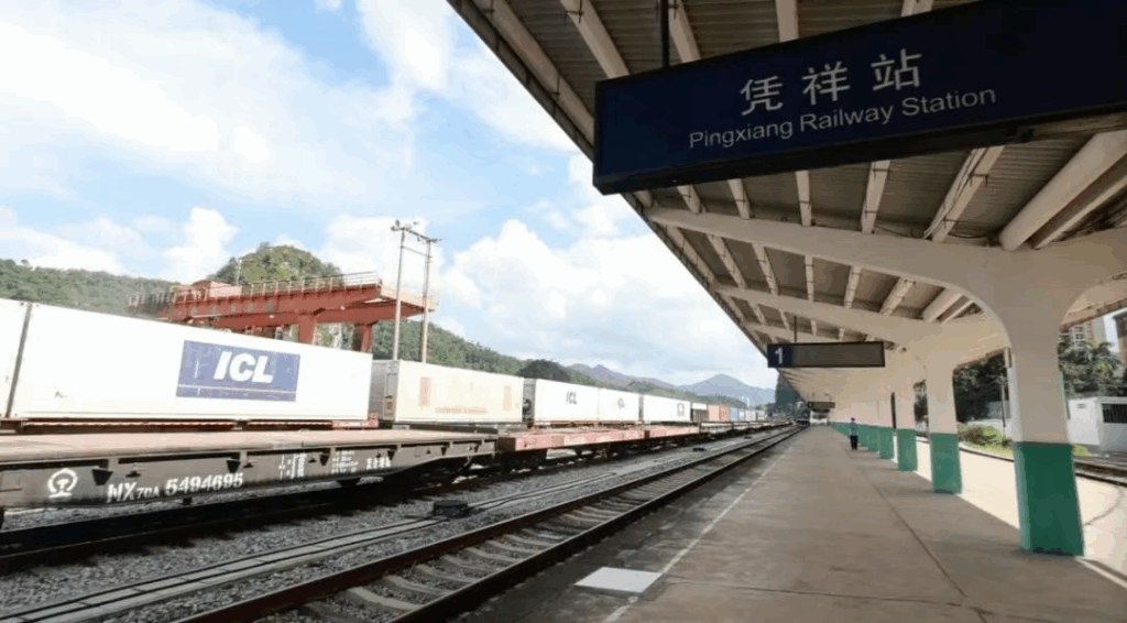 ทุเรียนไทย เข้าตลาดจีนโดยผ่านด่านรถไฟผิงเสียงเพิ่มขึ้น