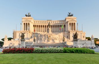 Piazza_Venezia_-_Il_Vittoriano
